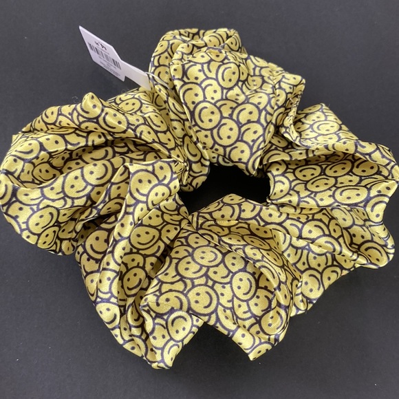 NWT⭐️ARDENE💫🌸Scrunchie Bundle - Picture 6 of 7